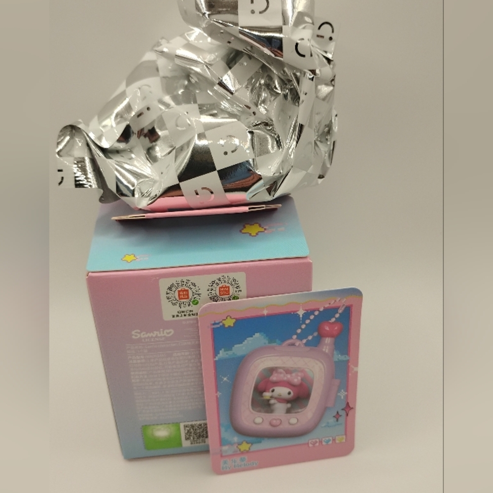 Sanrio's Pocket Elf "My Melody" Keychain - Picture 2 of 3